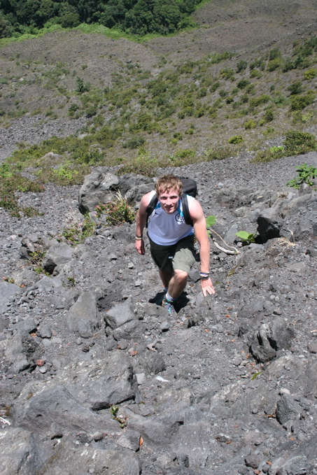 Á leið uppá Volcan Izalco