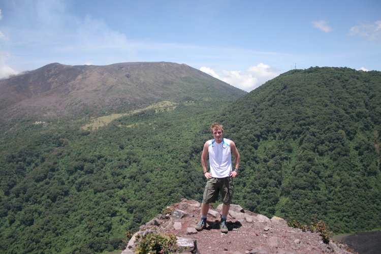 Uppá Volcan Izalco