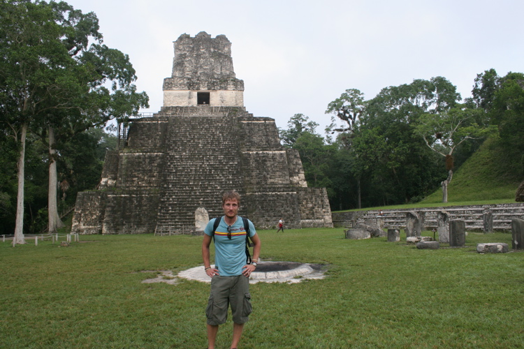 Ég fyrir framan Templo II