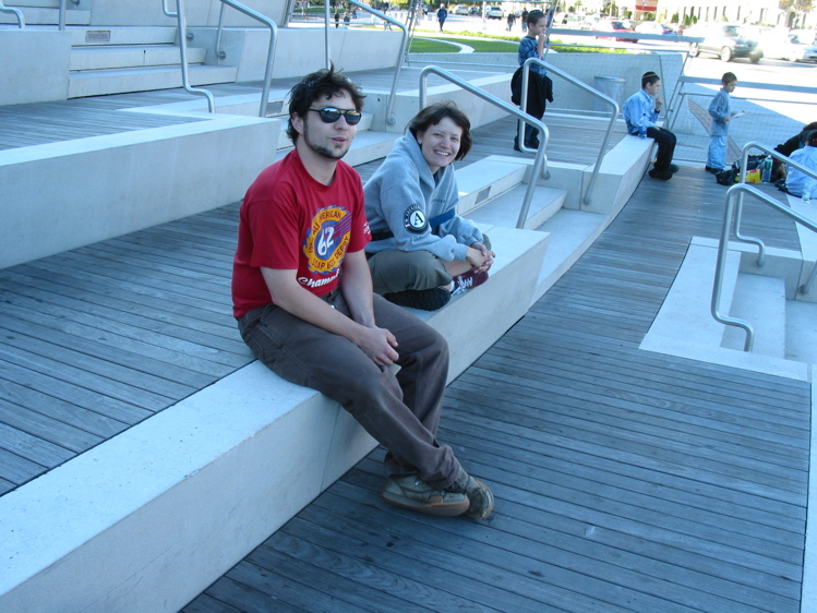 Ryan og Kate við Brooklyn Museum